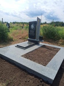 Бетонирование - Гранитные Памятники Пирамида (17)