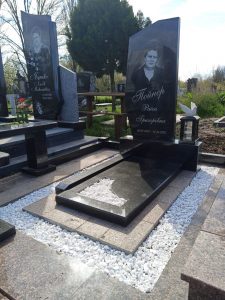 Бетонирование - Гранитные Памятники Пирамида (28)