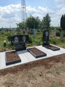 Двойной памятник (20)