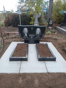 Двойной памятник (3)