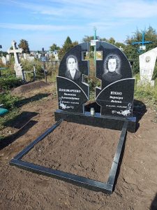Двойной памятник (5)
