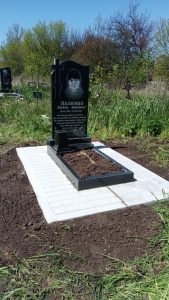Одинарный памятник (13)