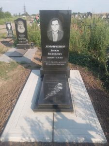 Одинарный памятник (20)