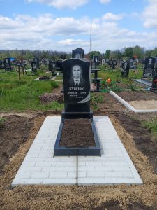 Одинарный памятник (4)